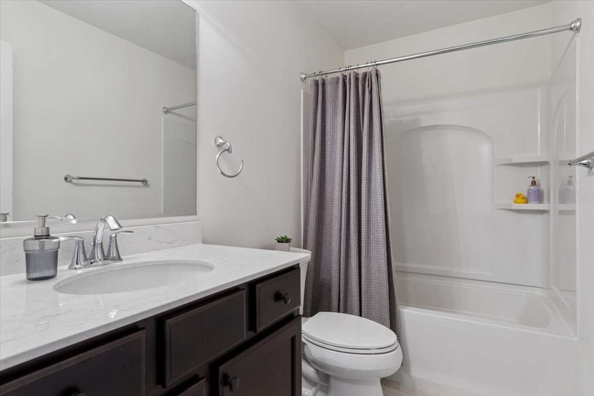 4199 Royal Mews Circle