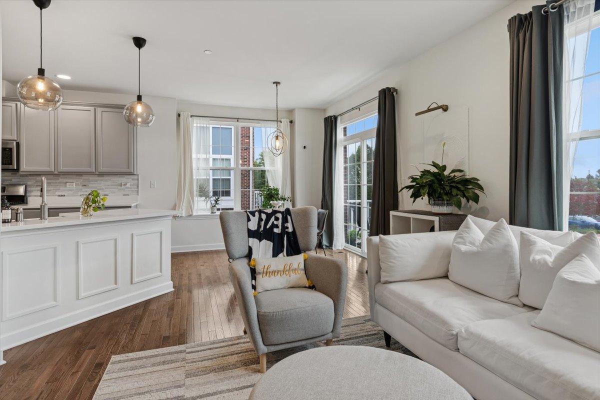 4199 Royal Mews Circle