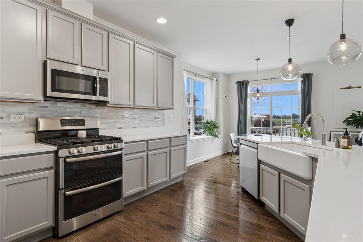 4199 Royal Mews Circle