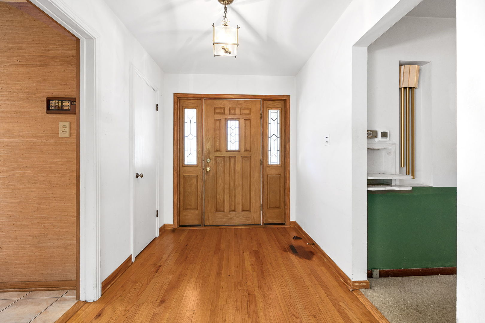 4915 Pershing Avenue