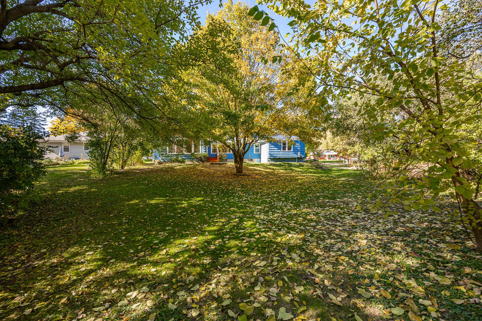 4915 Pershing Avenue