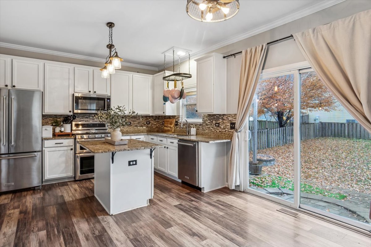 1961 Wilson Creek Circle