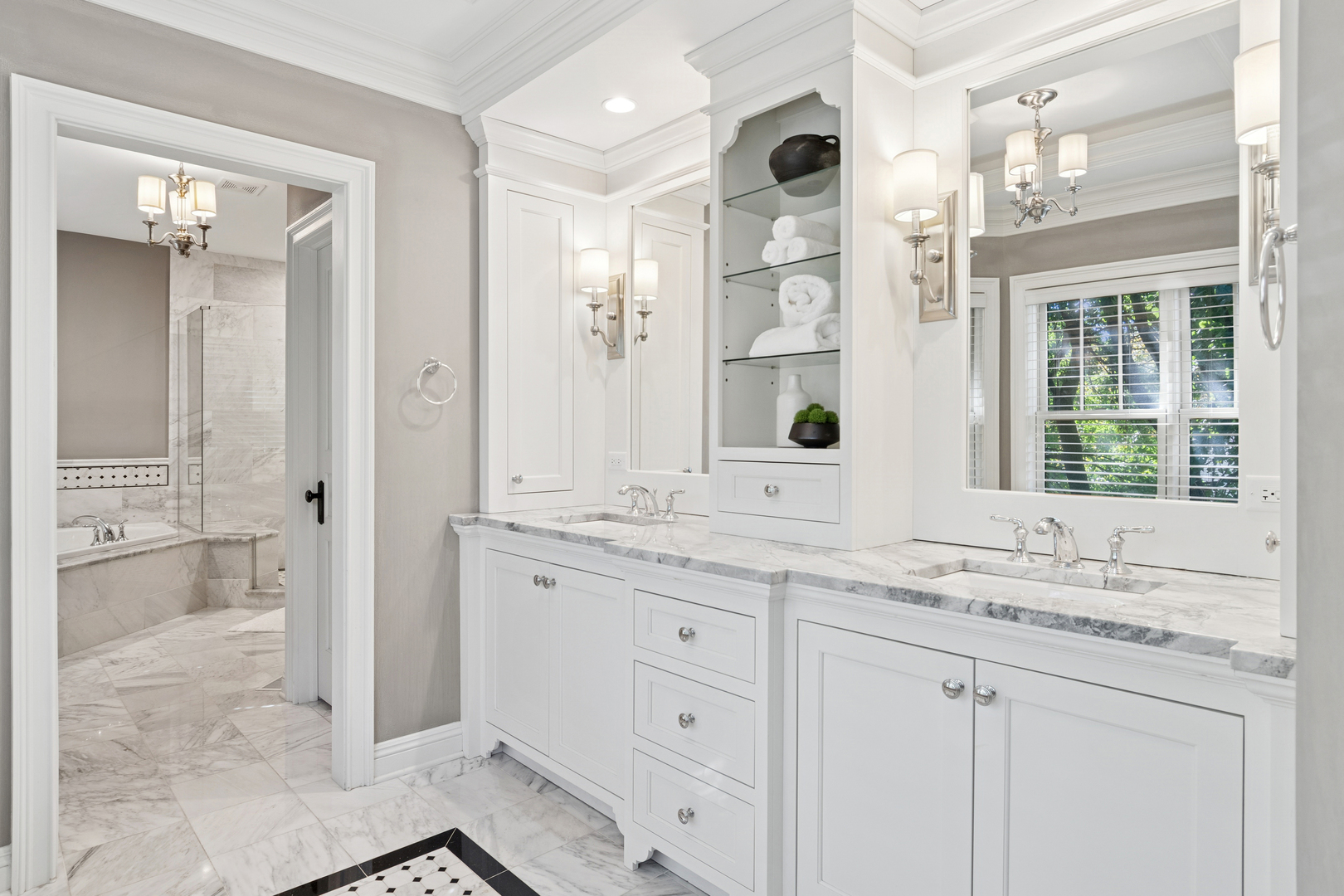 203 S Columbia Street