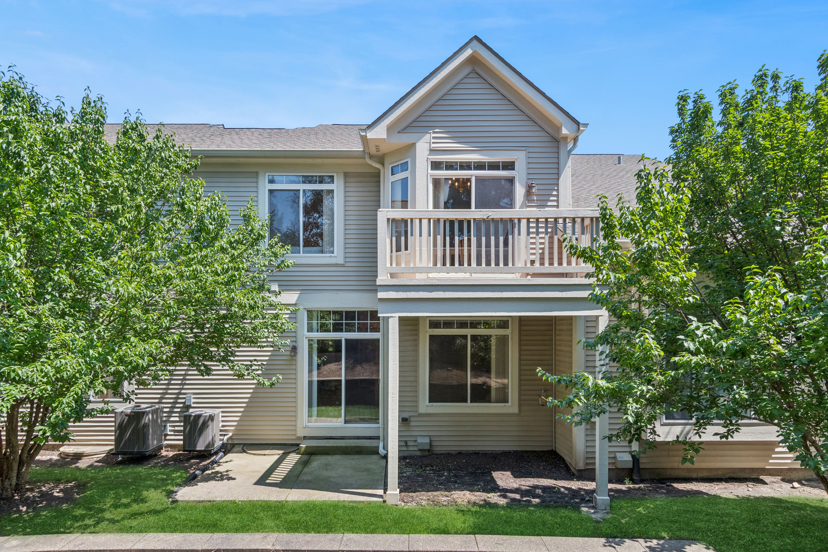 3332 ROSECROFT Lane