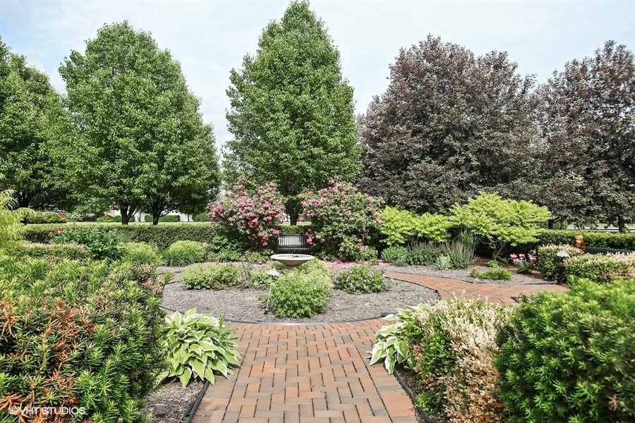 4151 ROYAL MEWS Circle Unit: 202A