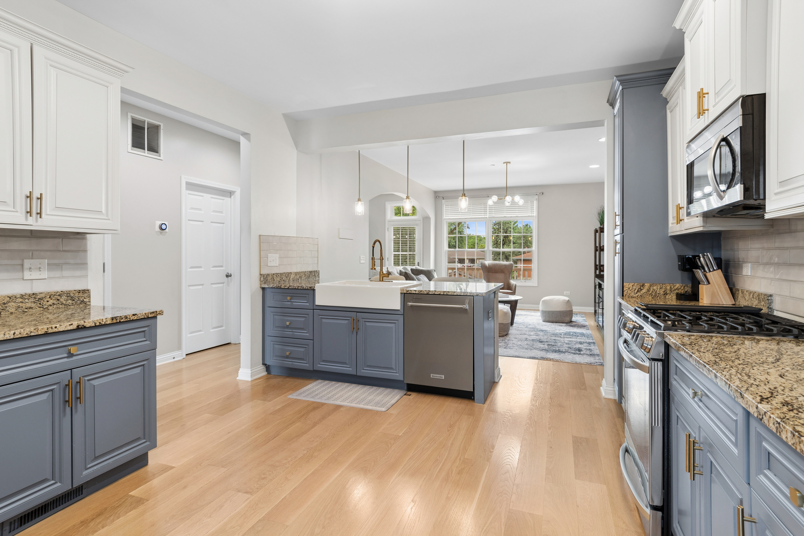 4151 ROYAL MEWS Circle Unit: 202A