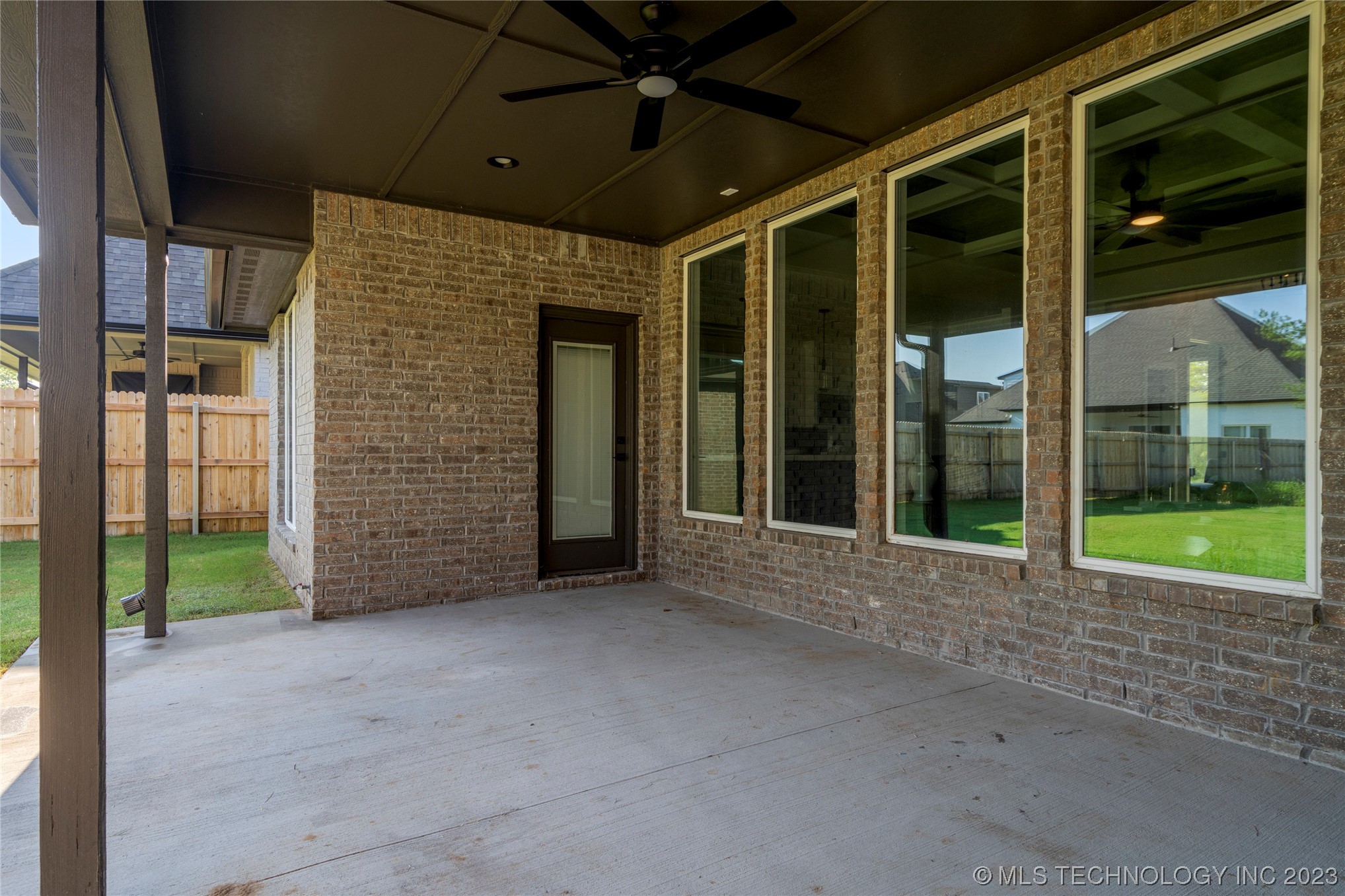 4112 W Albuquerque Place S