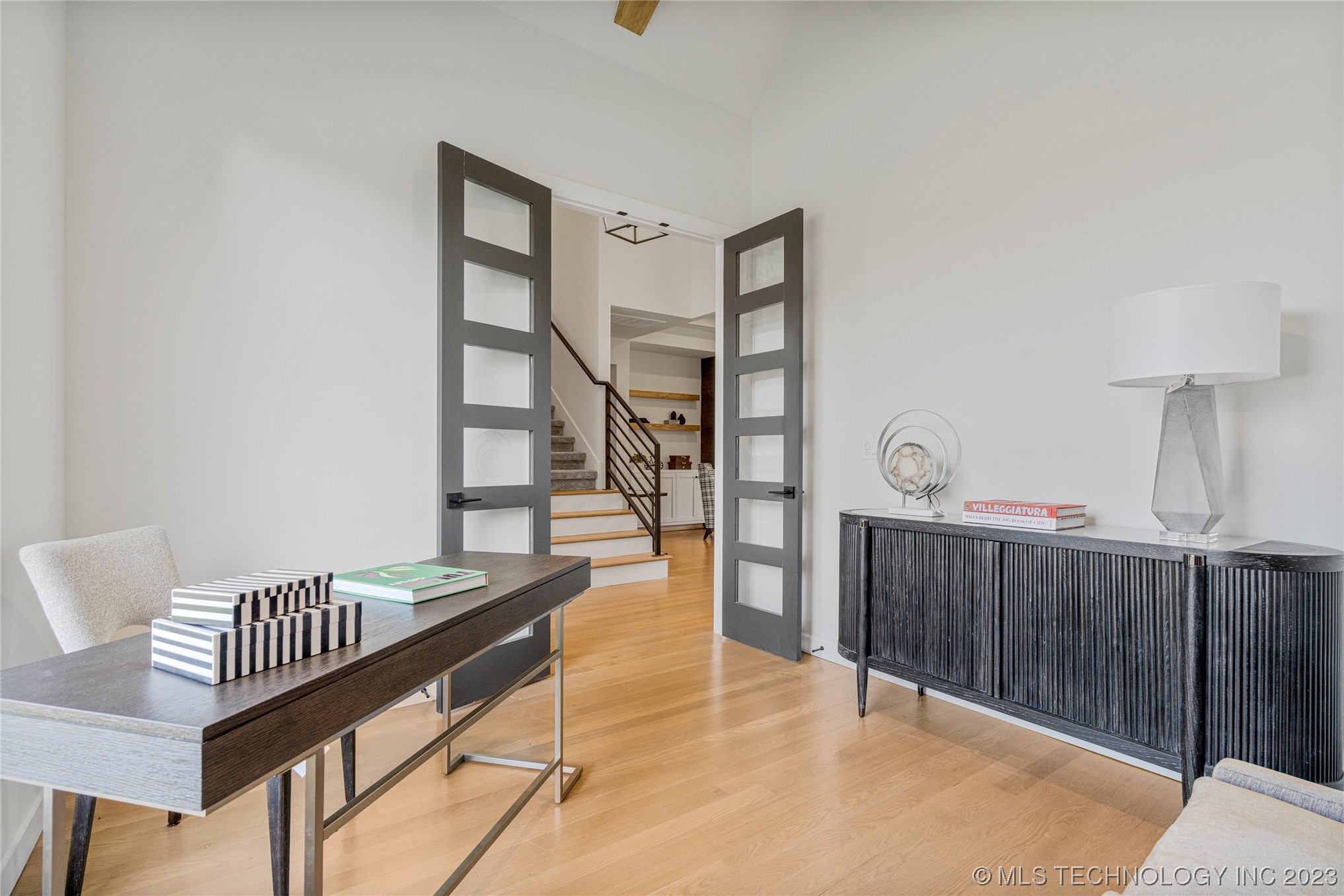4112 W Albuquerque Place S