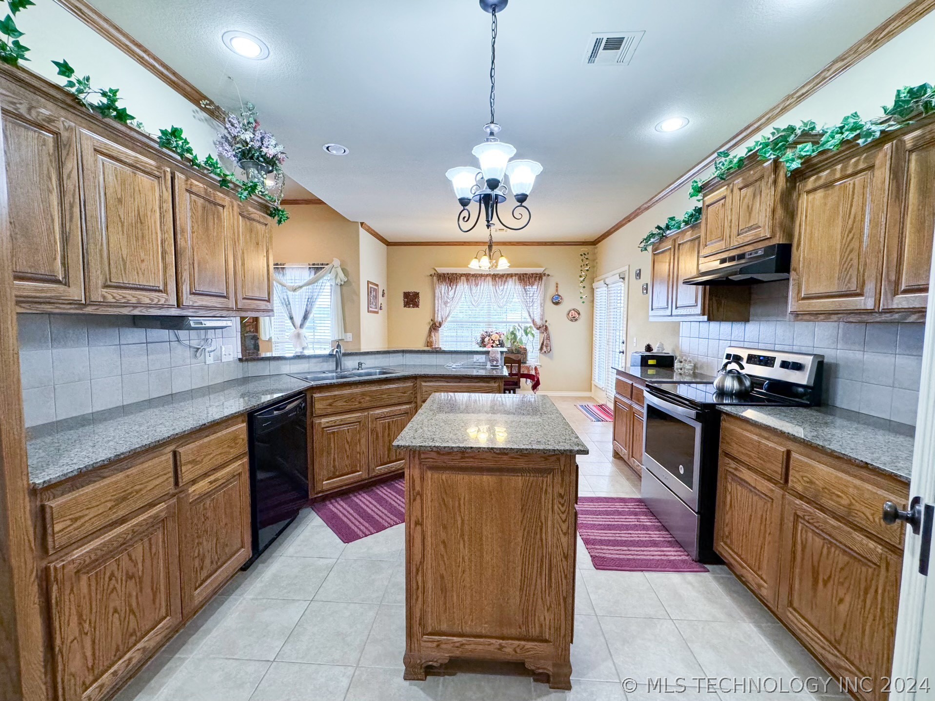 4677 E 145th Place S