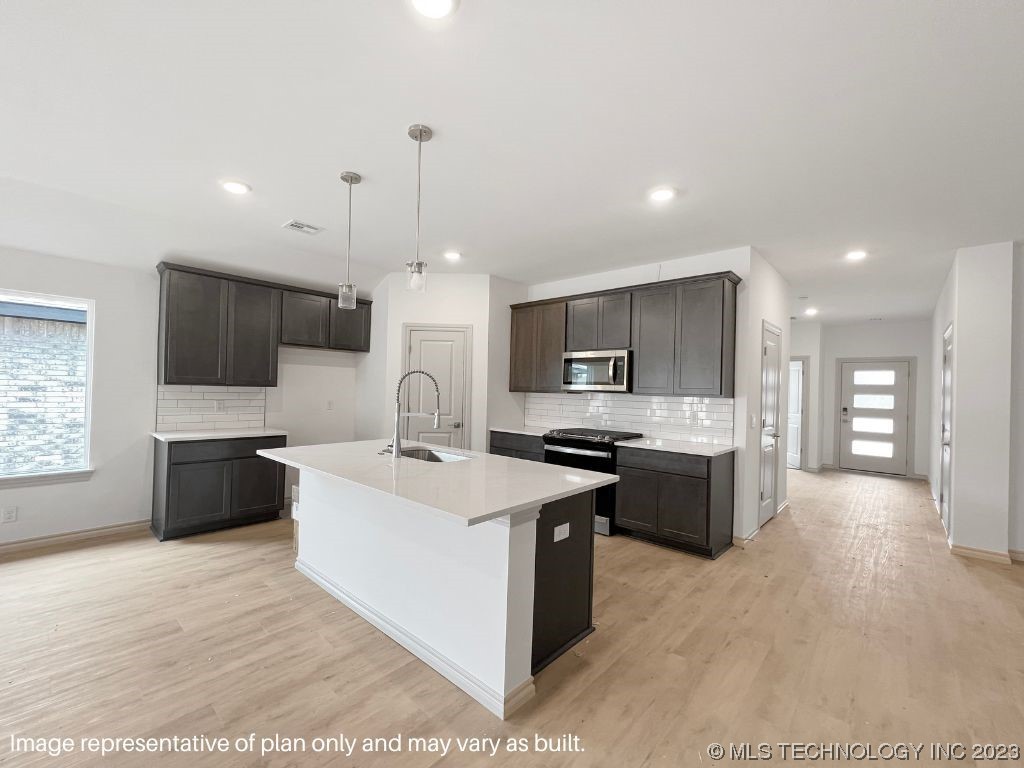 2424 W Birmingham Street