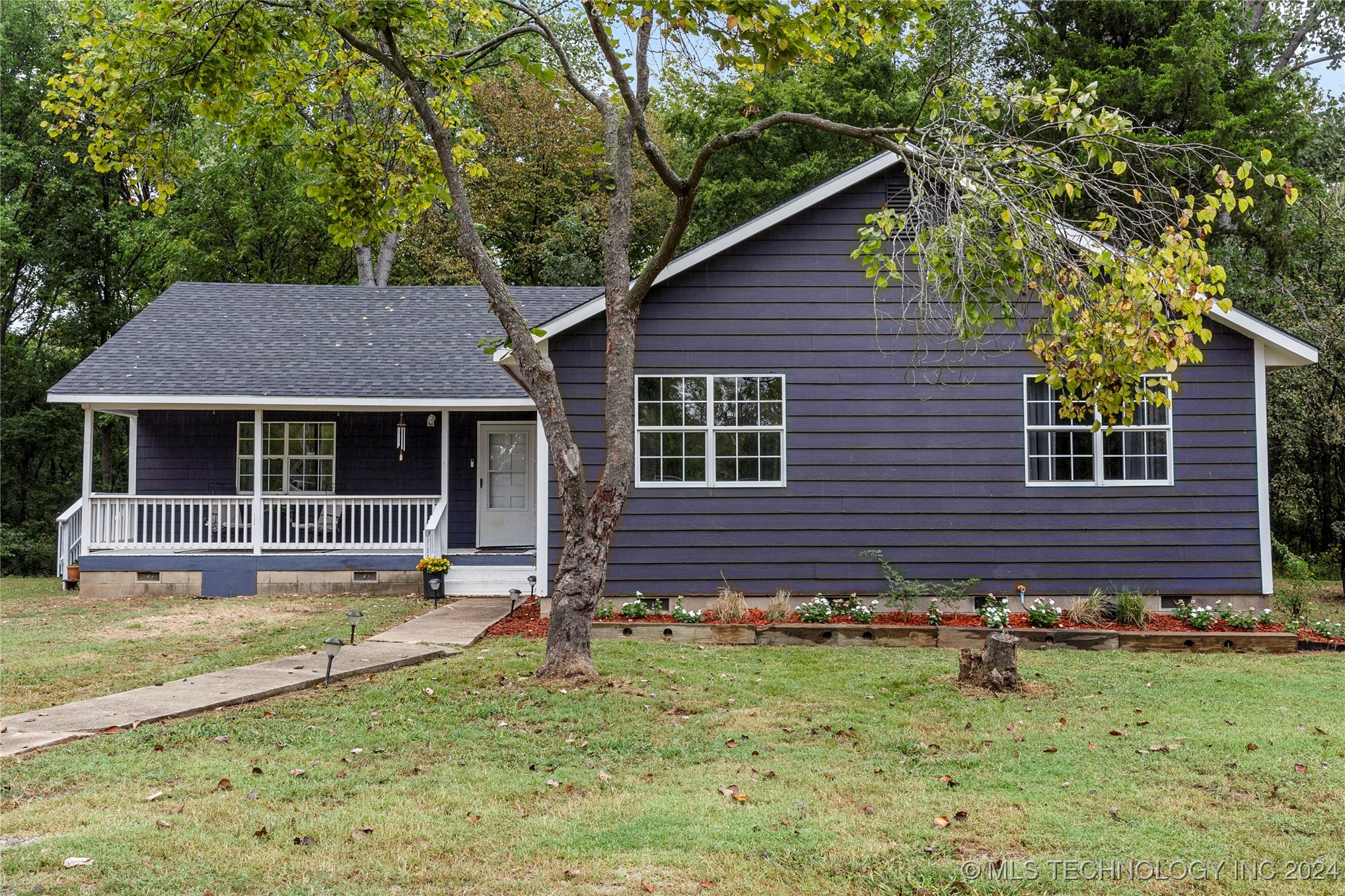 20925 Hwy 16