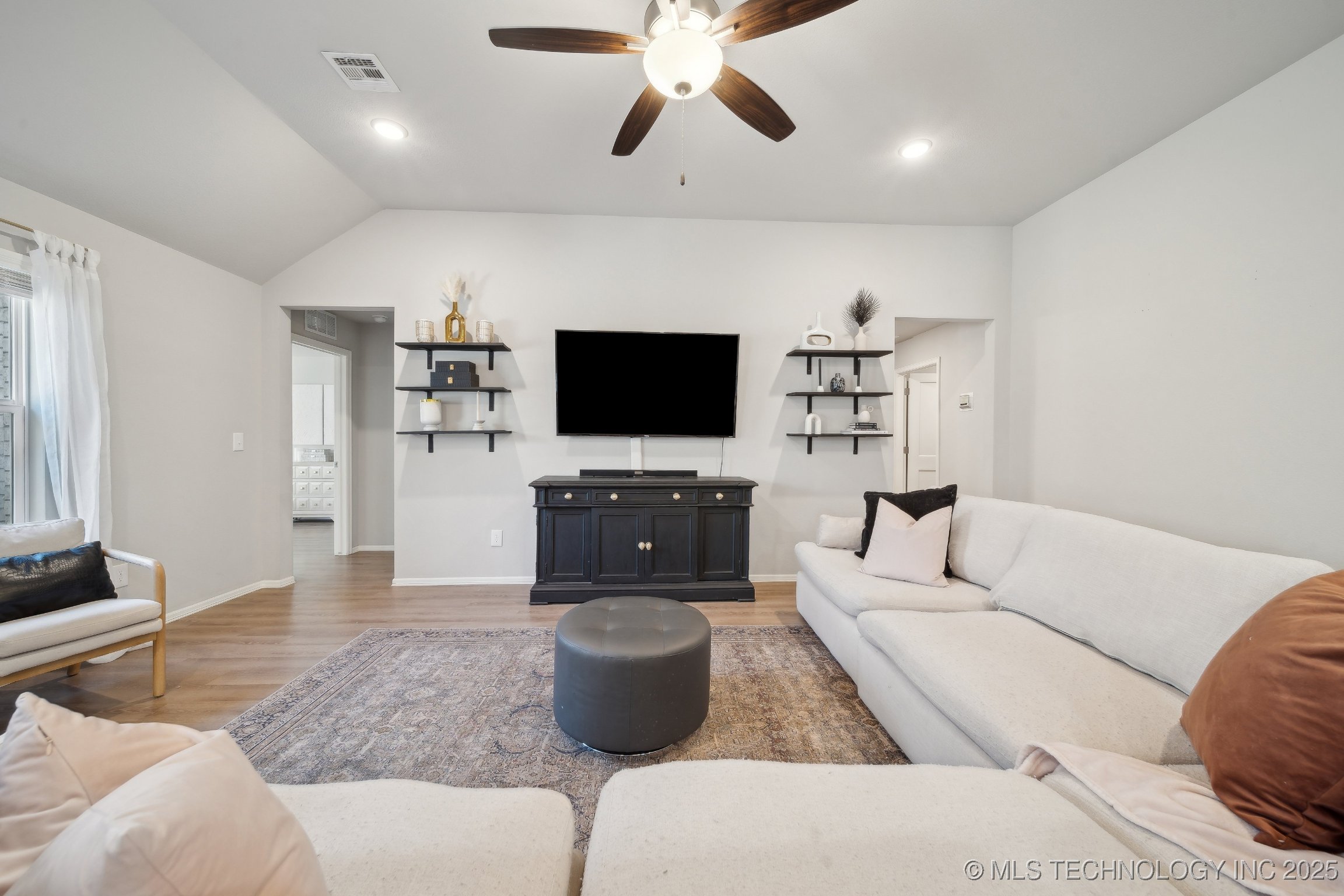 8930 E 133rd Street