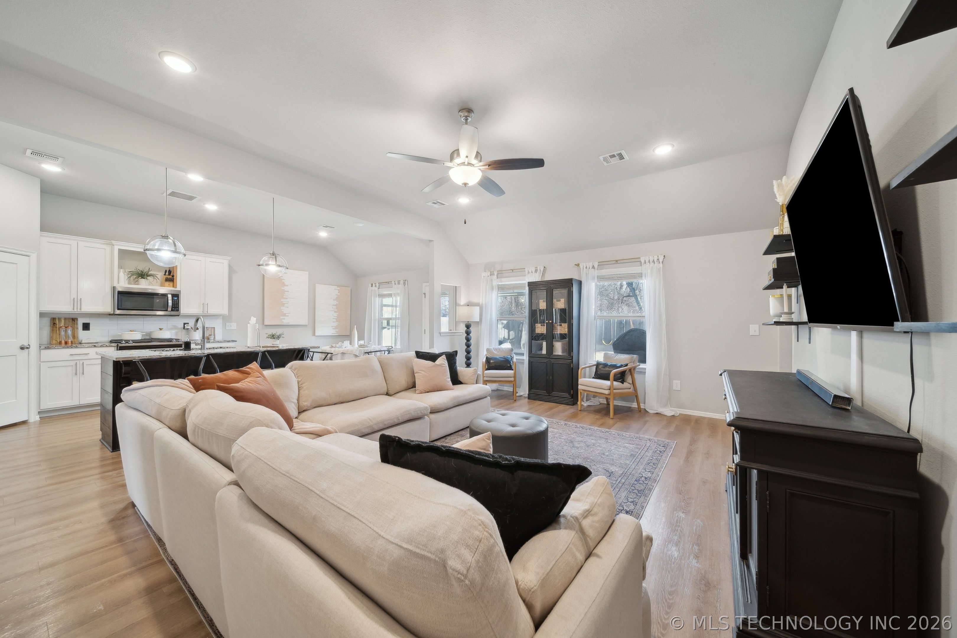 8930 E 133rd Street