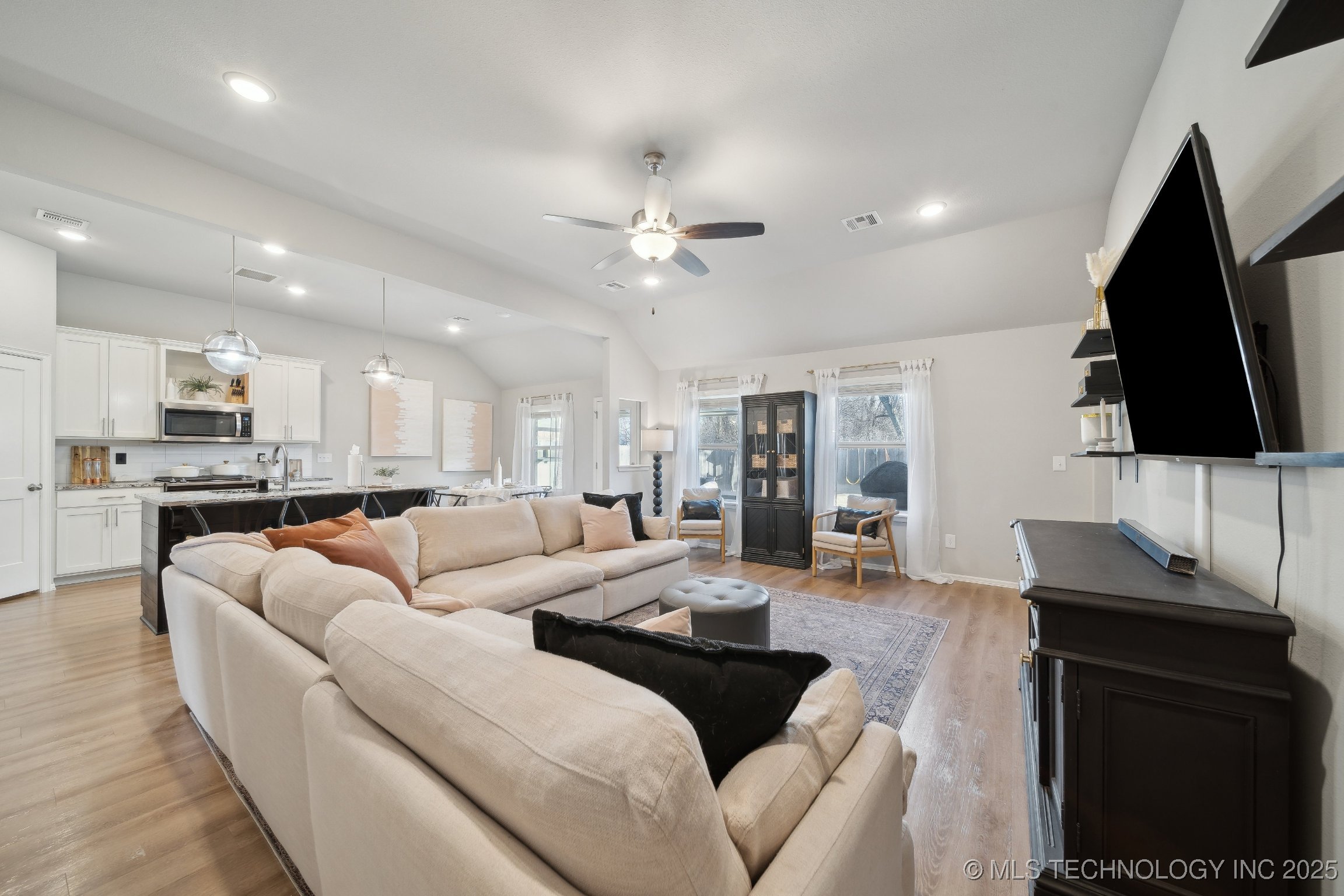 8930 E 133rd Street