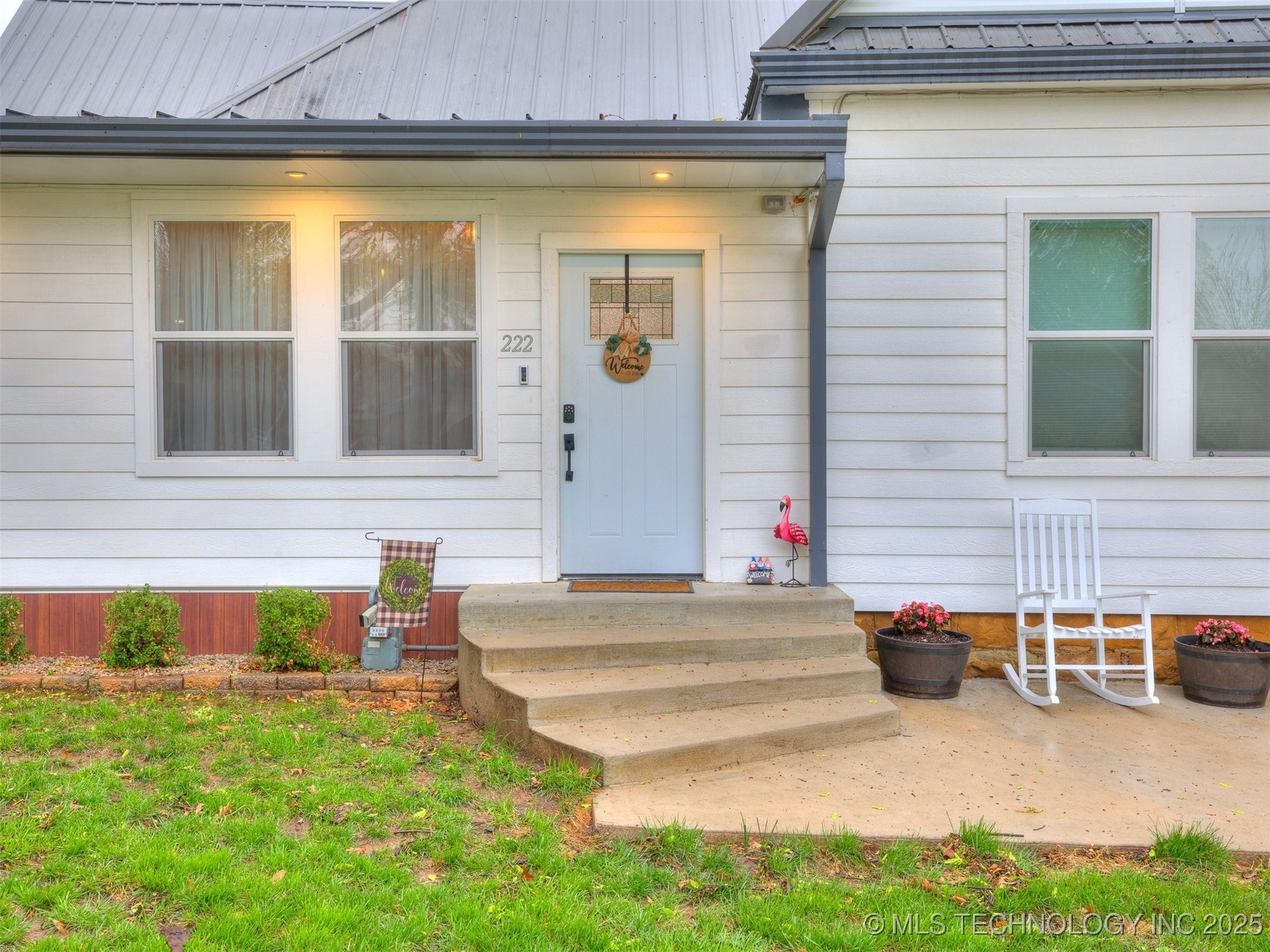222 E Pecan Street