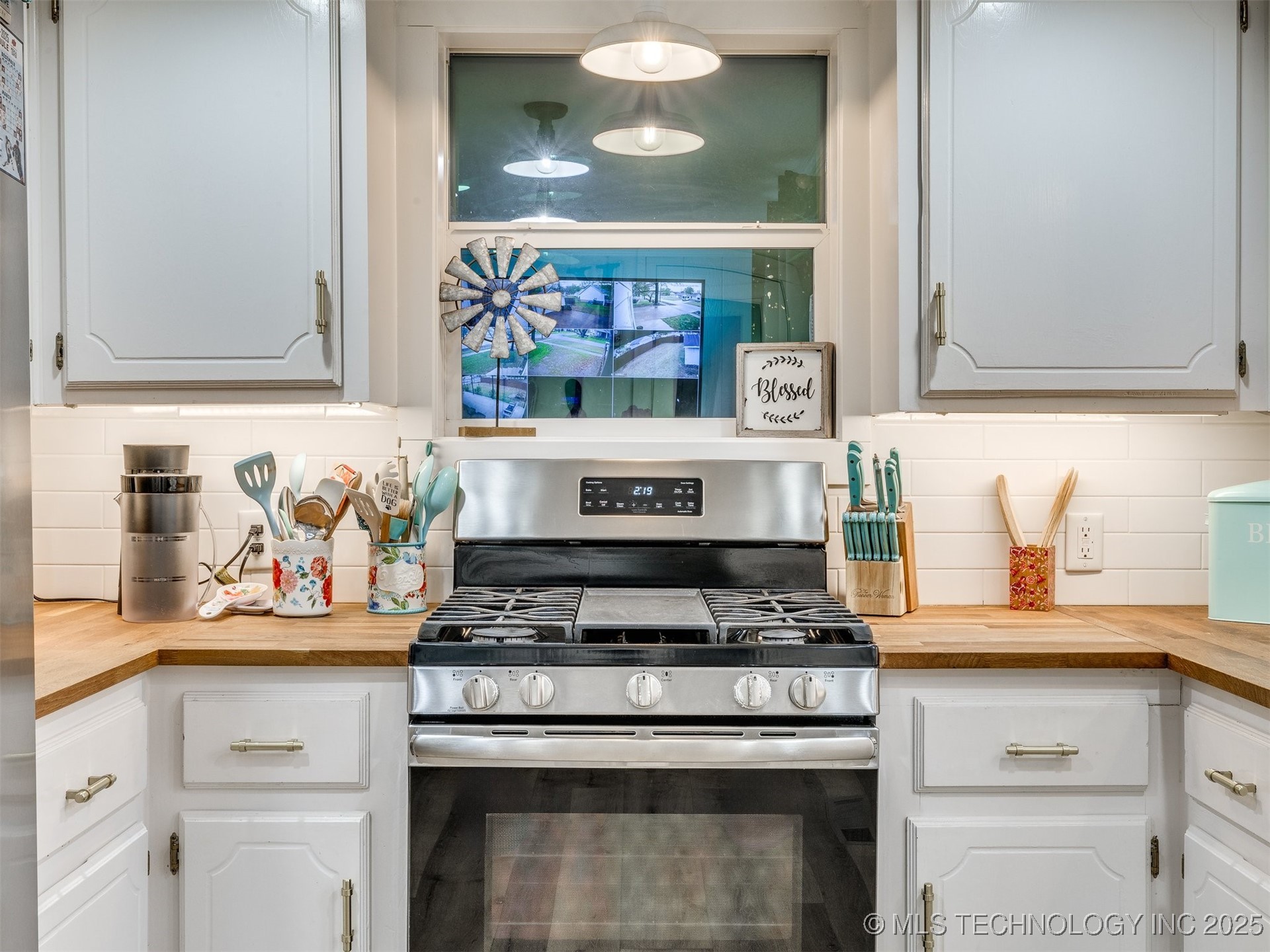 222 E Pecan Street