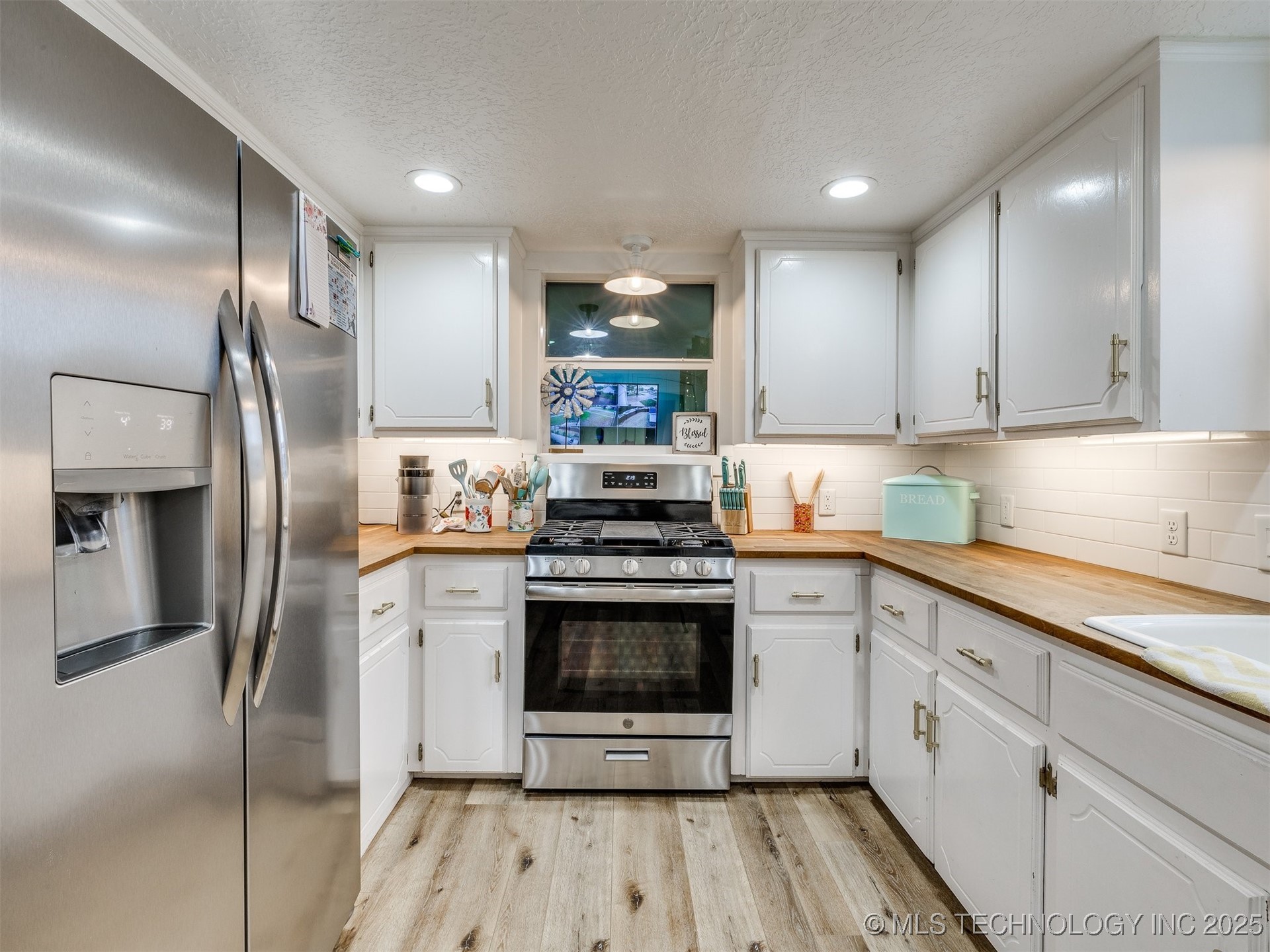 222 E Pecan Street