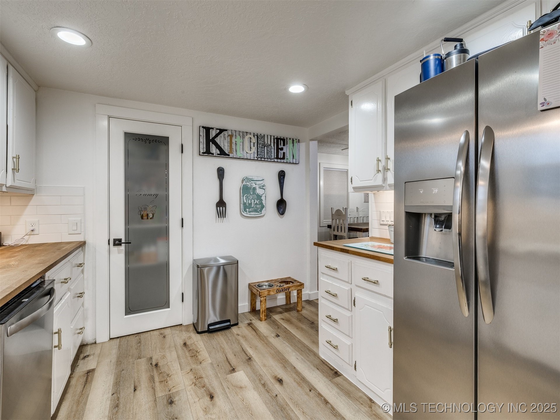 222 E Pecan Street