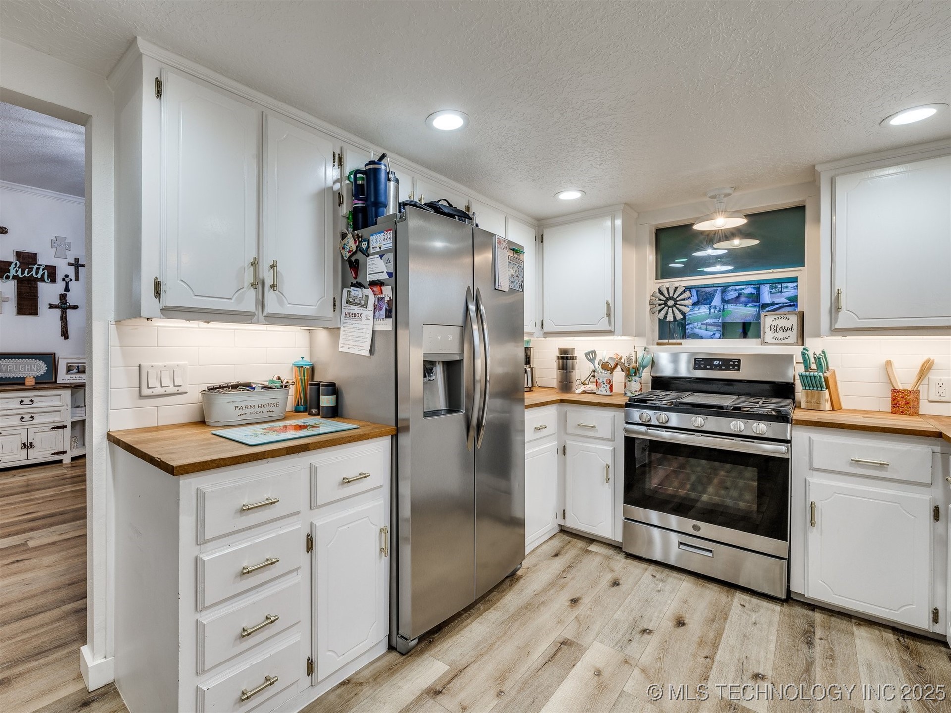 222 E Pecan Street