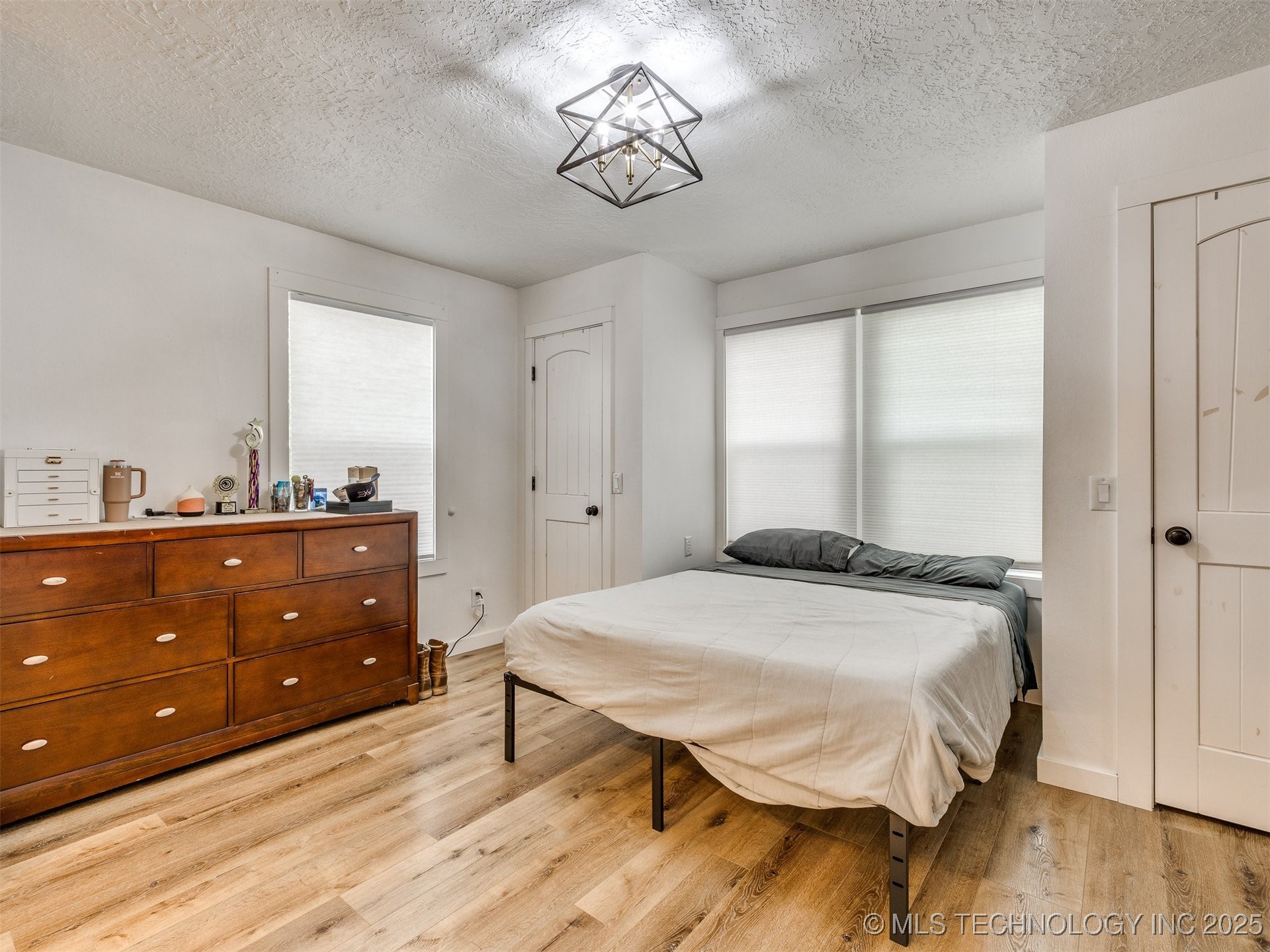 222 E Pecan Street