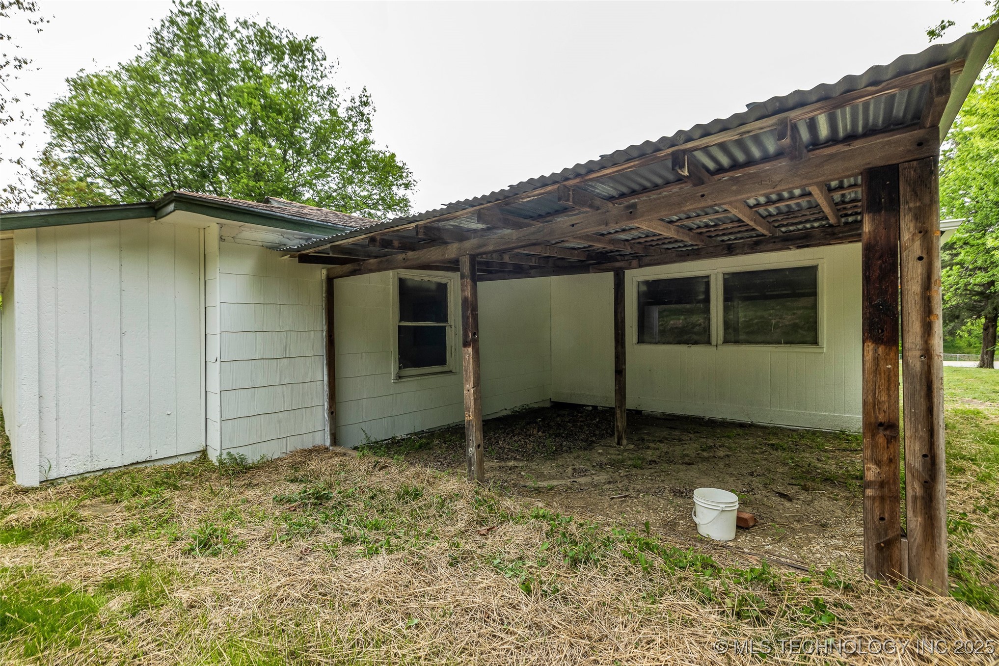 914 W Bryan Street