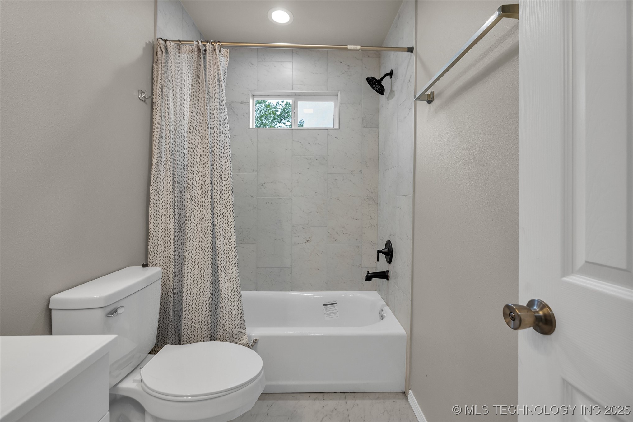 914 W Bryan Street