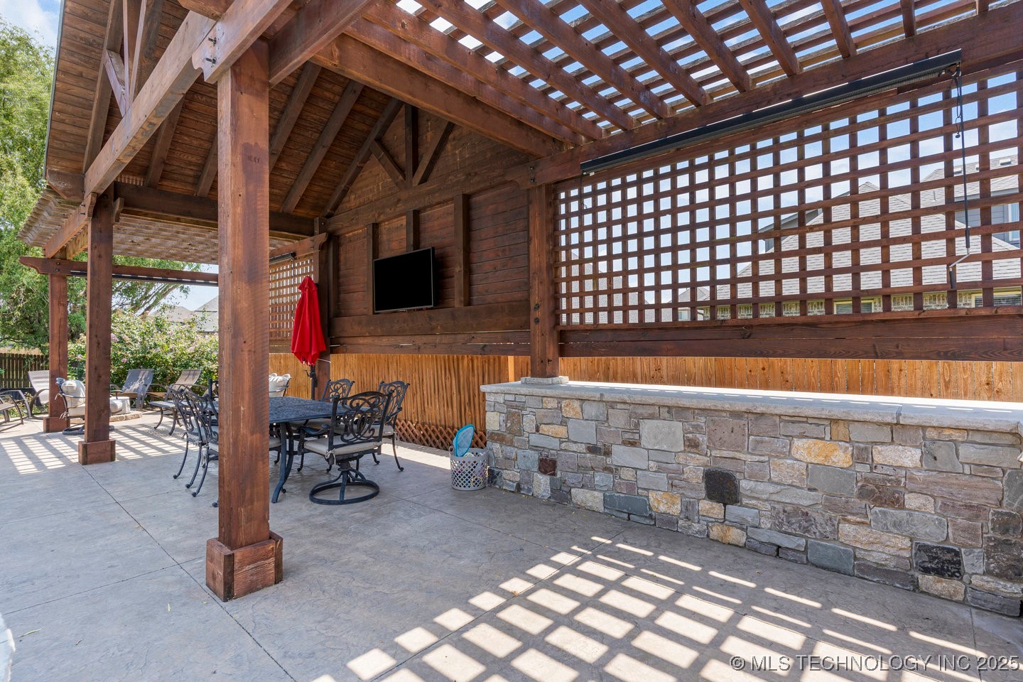 218 E 128th Street S