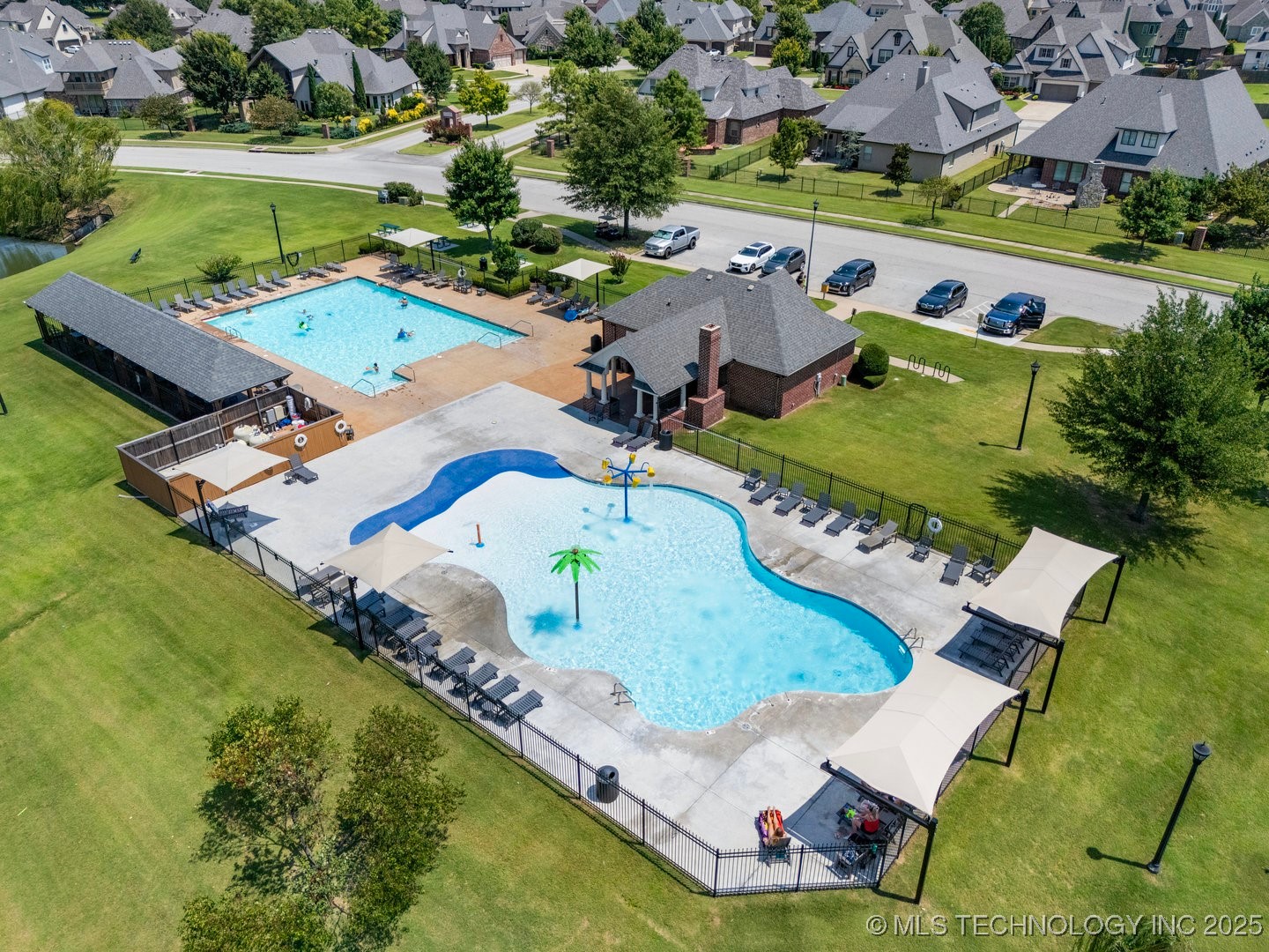 218 E 128th Street S