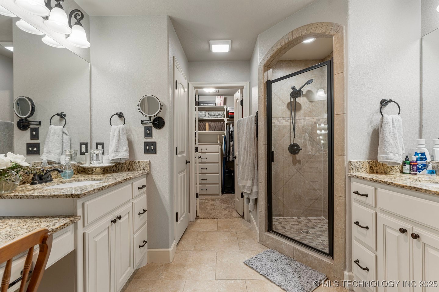 218 E 128th Street S