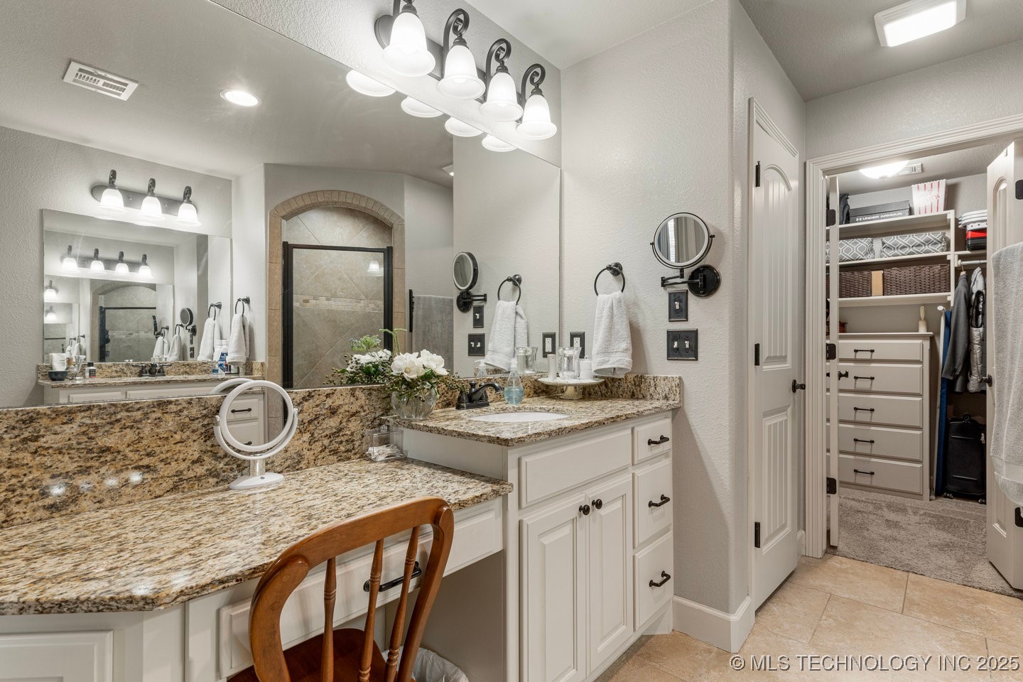 218 E 128th Street S