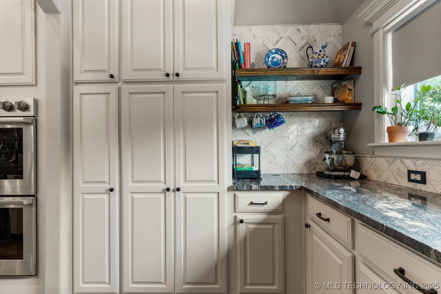 218 E 128th Street S