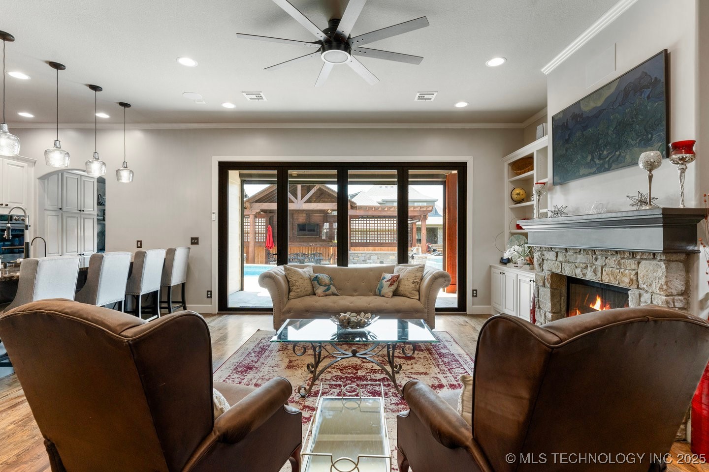 218 E 128th Street S