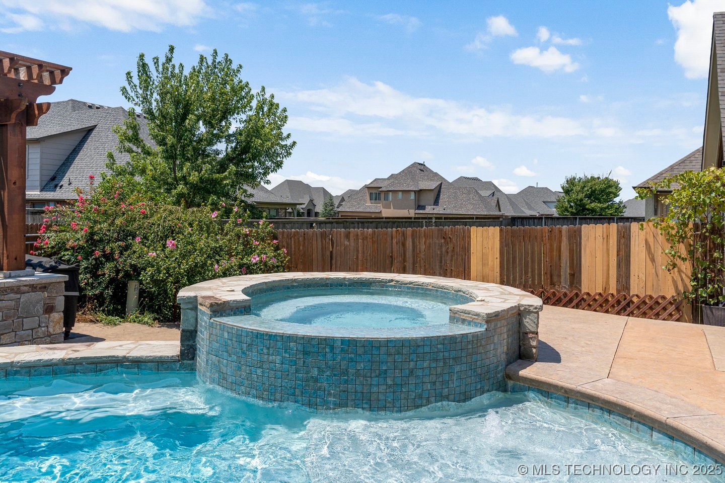 218 E 128th Street S