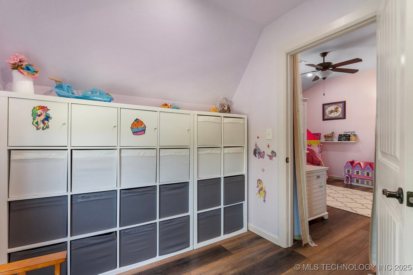 218 E 128th Street S