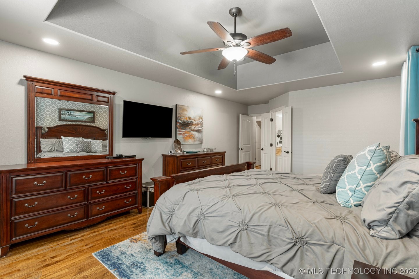 218 E 128th Street S