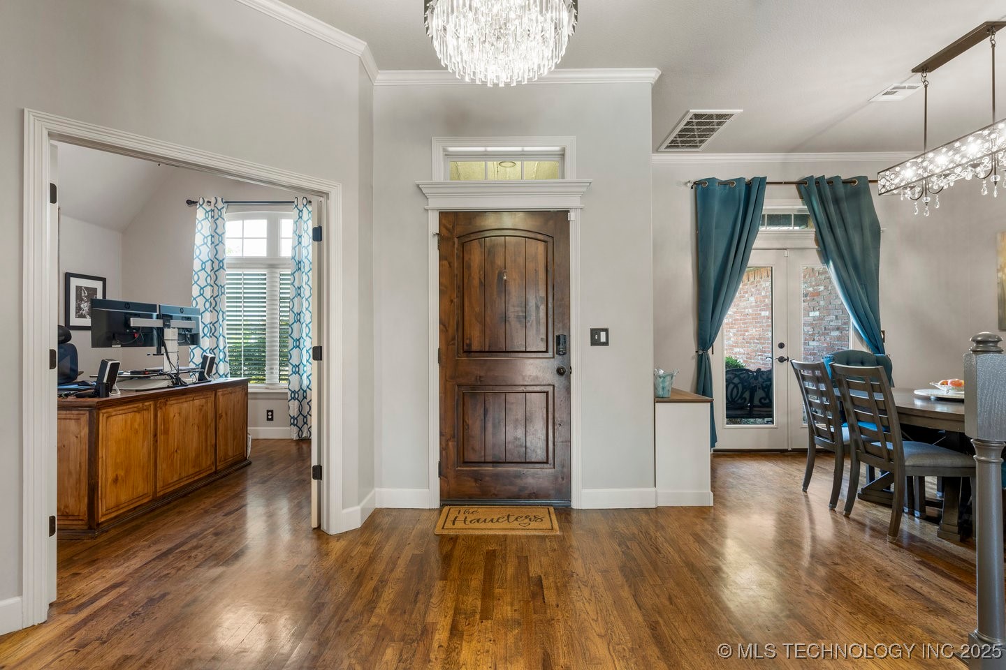 218 E 128th Street S