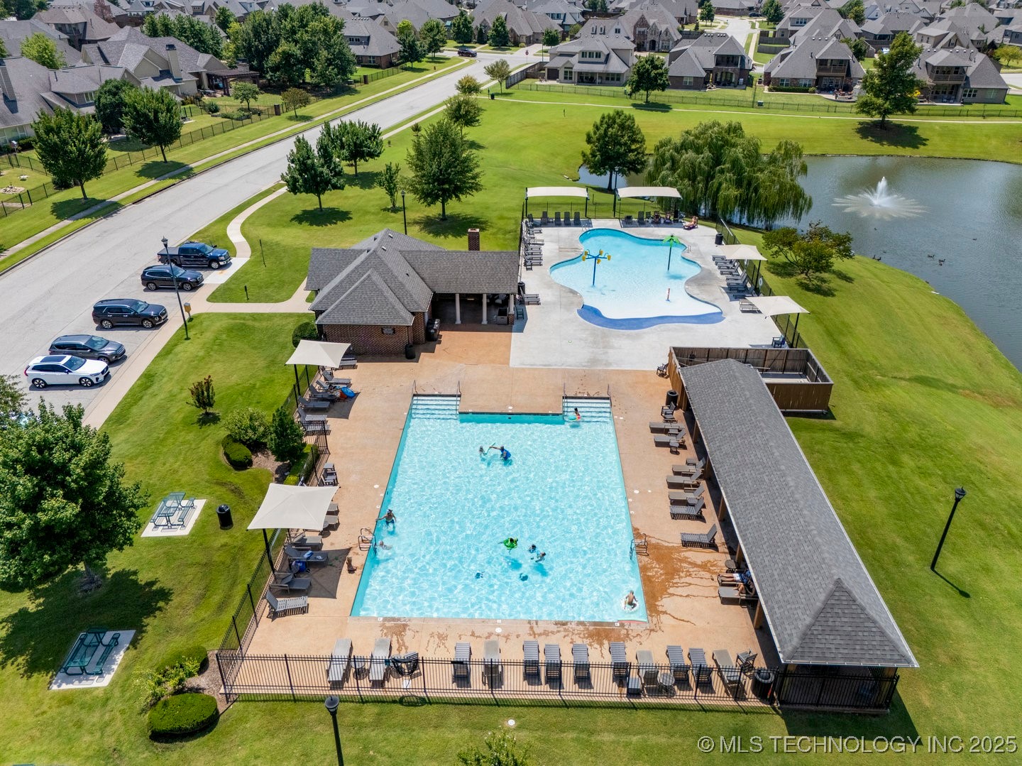 218 E 128th Street S