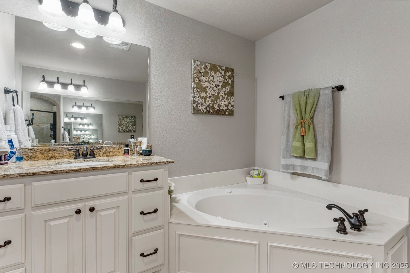 218 E 128th Street S