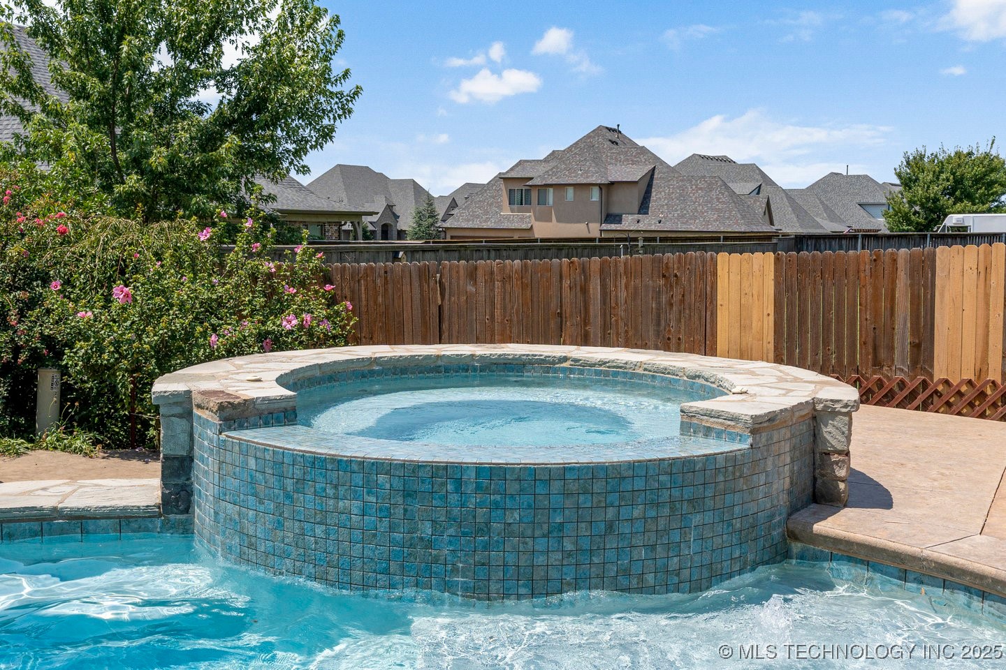 218 E 128th Street S