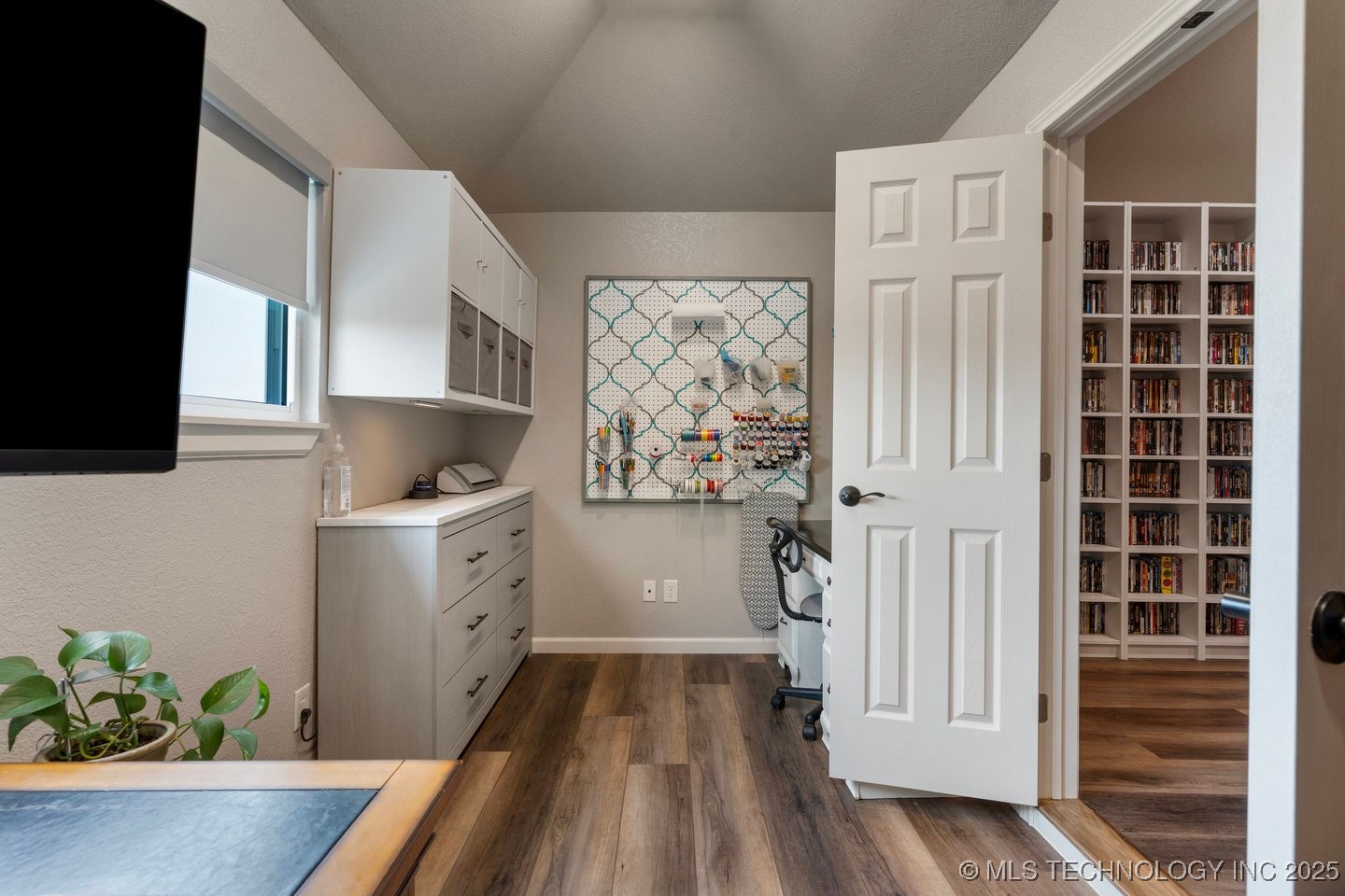 218 E 128th Street S