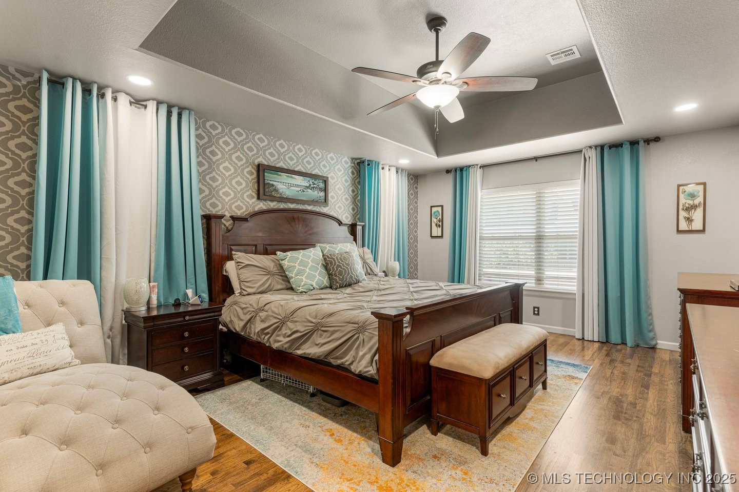 218 E 128th Street S