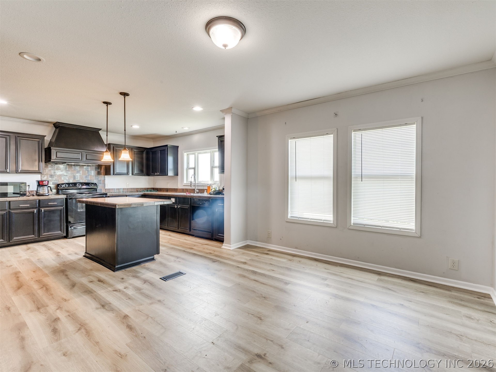48 Ridgeview Drive