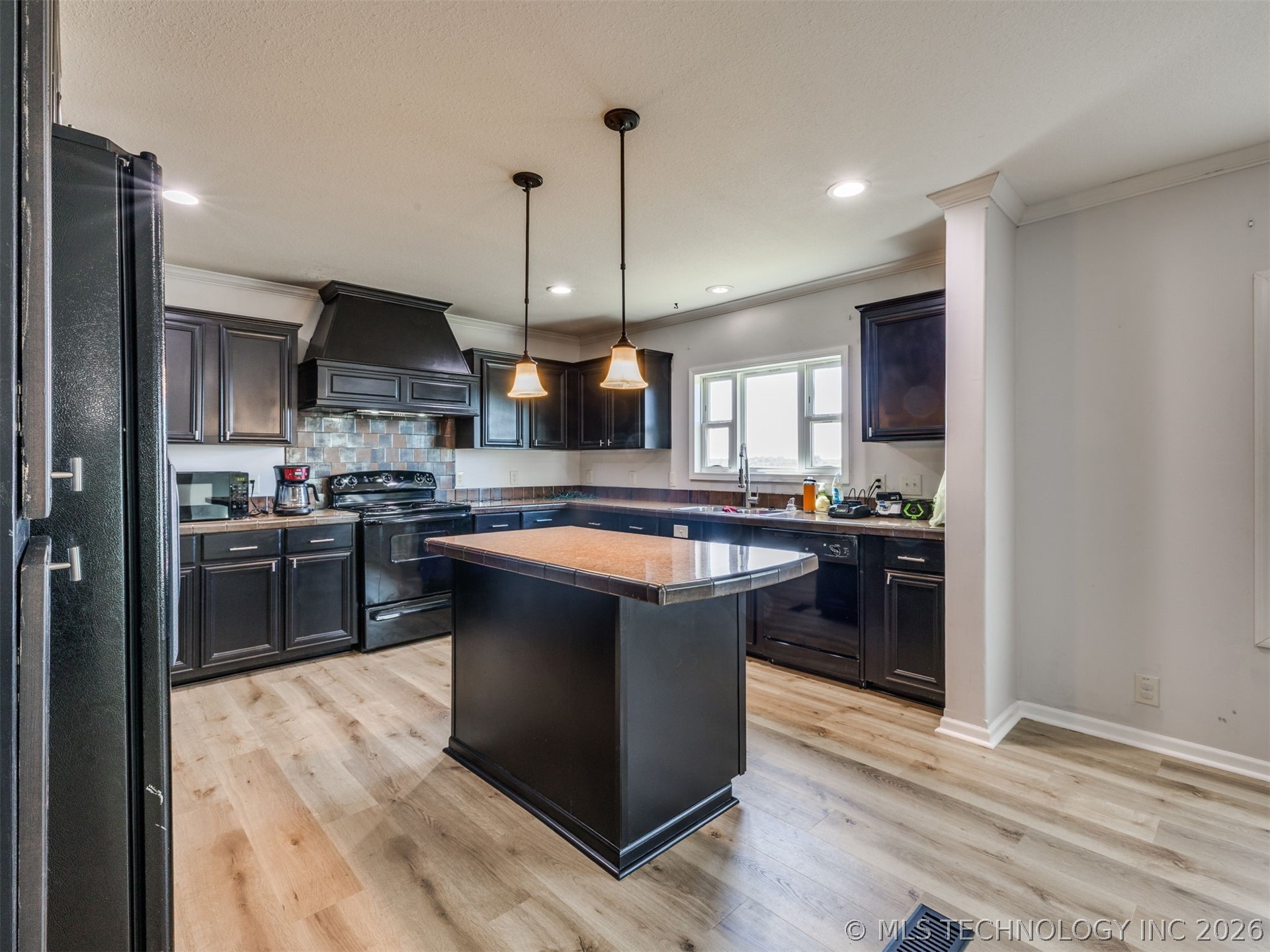 48 Ridgeview Drive