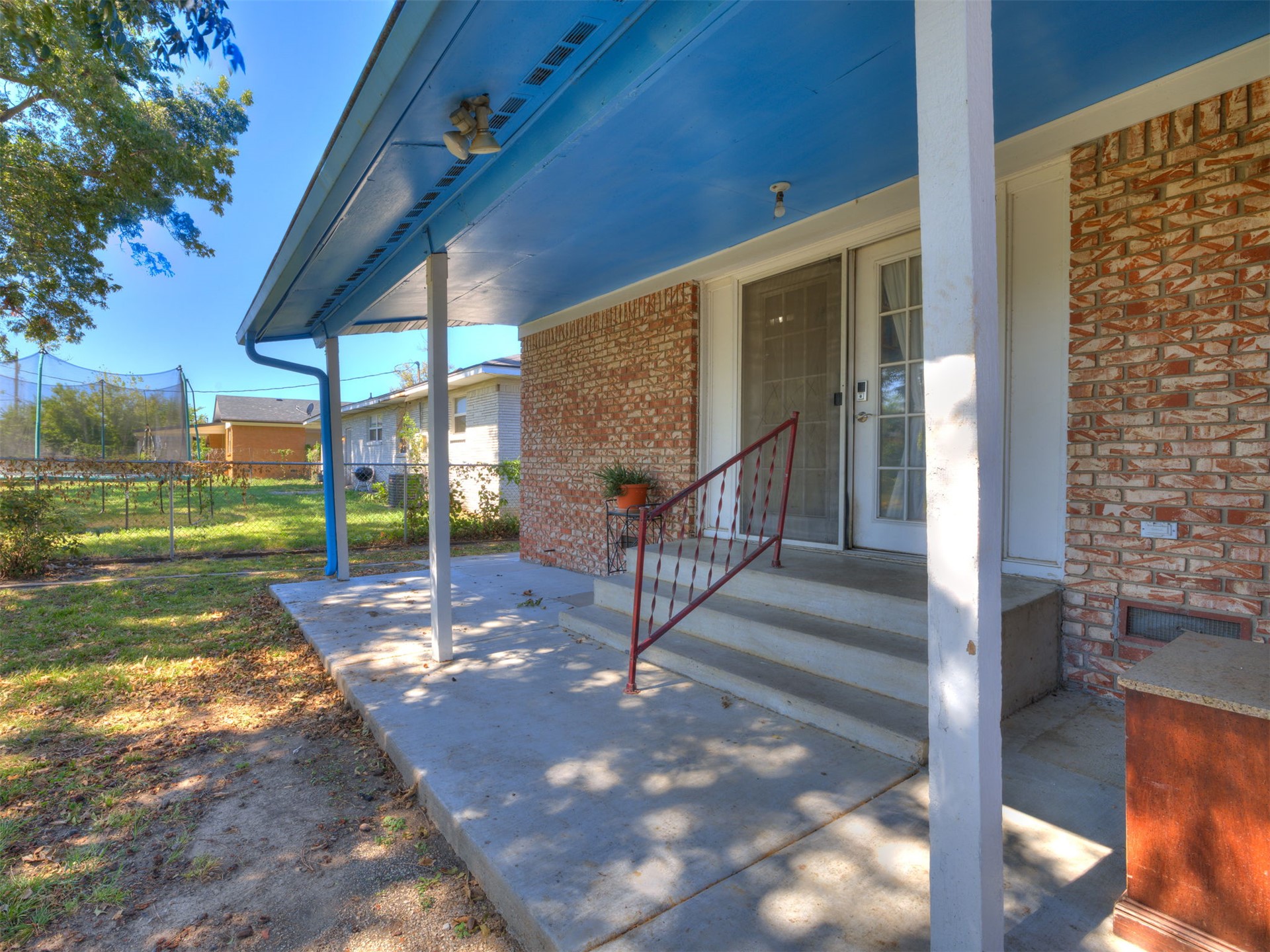 10224 E 7th Street