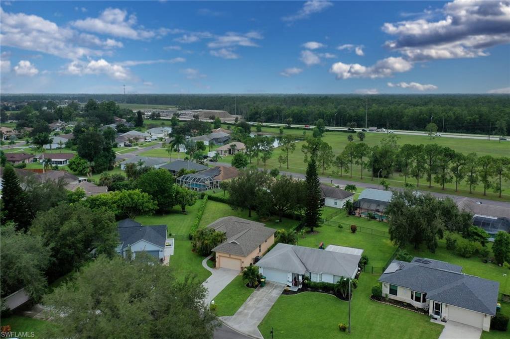 701 Grove DR