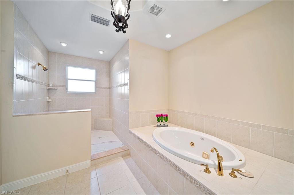 530 Avellino Isles CIR # 7101