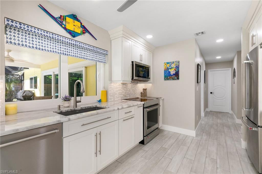 230 Pine Valley CIR