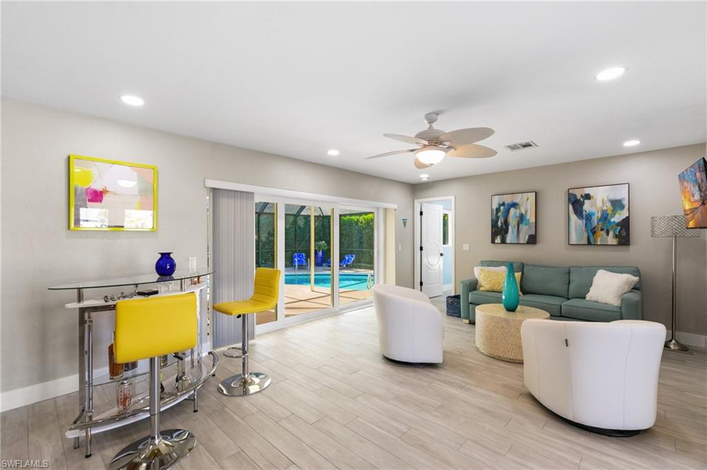 230 Pine Valley CIR