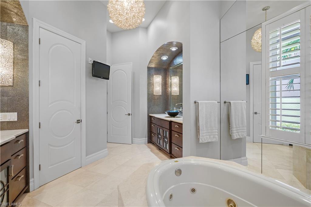 10371 Via Anacapri CT
