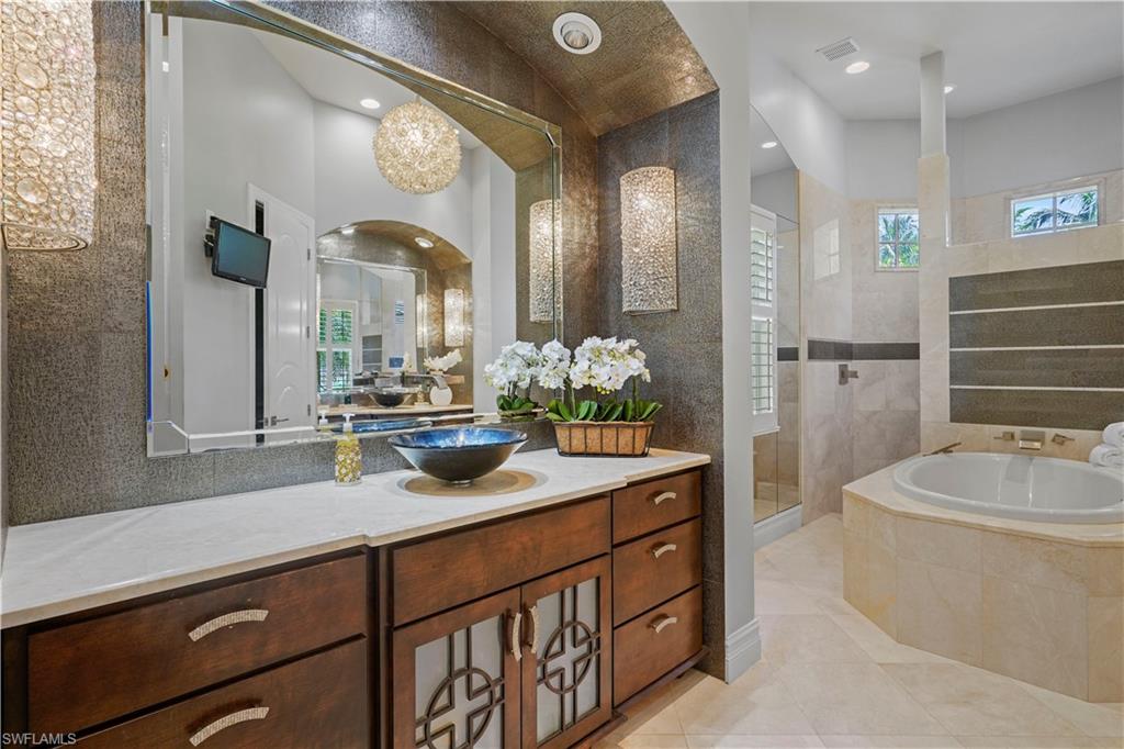 10371 Via Anacapri CT